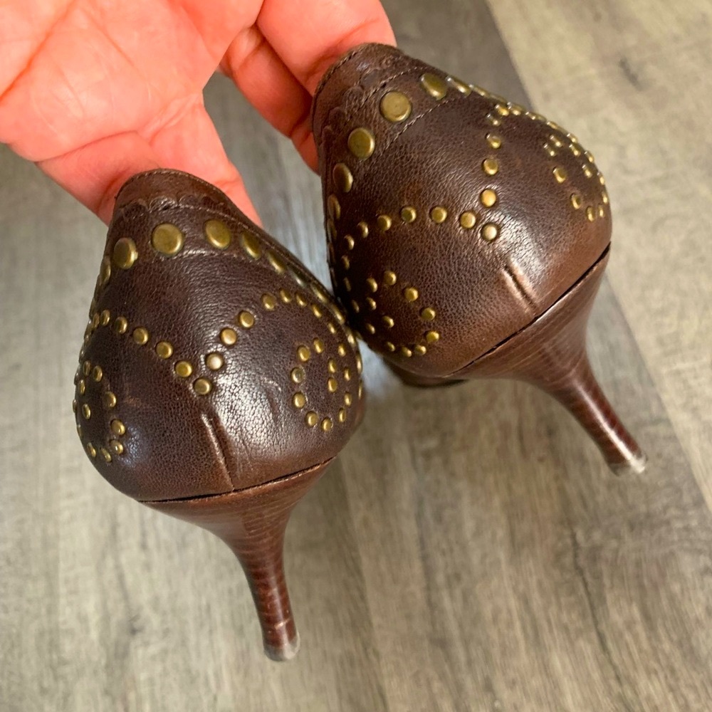 Stuart Weirzman Vintage Y2K Office siren Brown Leather Studded Bow Heels… - Picture 6 of 15